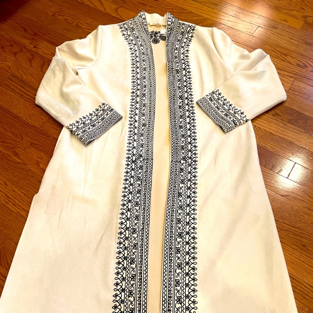 Jacket, Embroidered 100% polyester, Soft